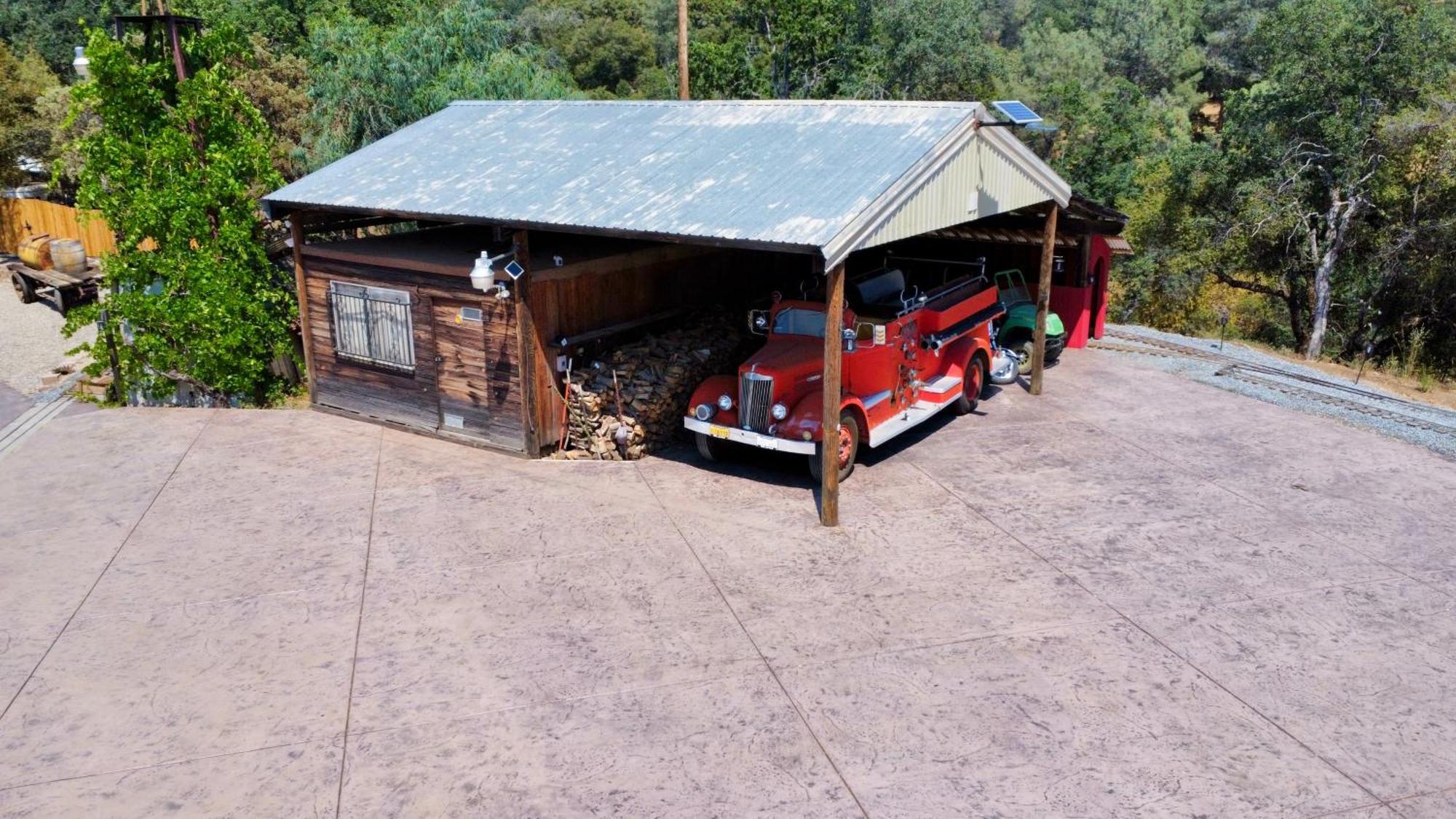 Enchanted Property Near Yosemite, View, Game Room Ahwahnee Exterior photo